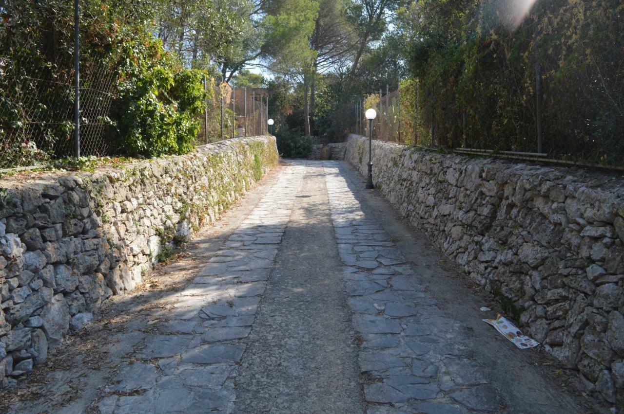 Villa Alice Resort Casarano Buitenkant foto